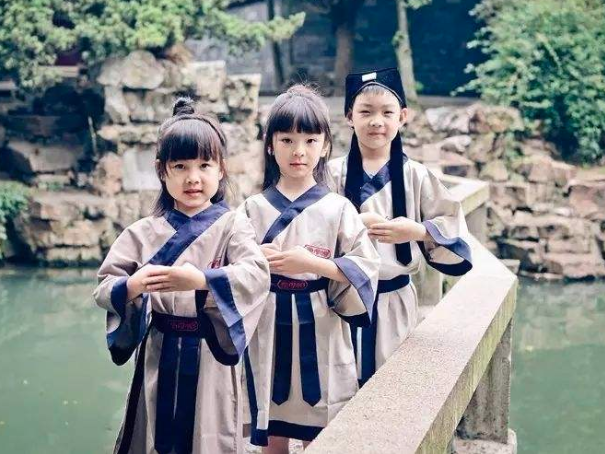 童学馆 童学馆