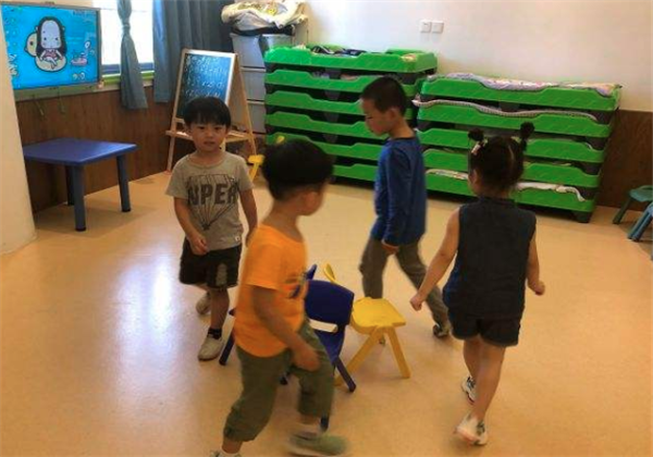 彩虹蜗牛教育