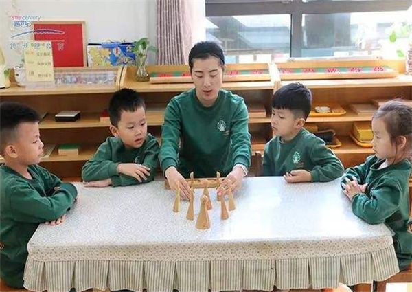 跨世纪幼儿园加盟