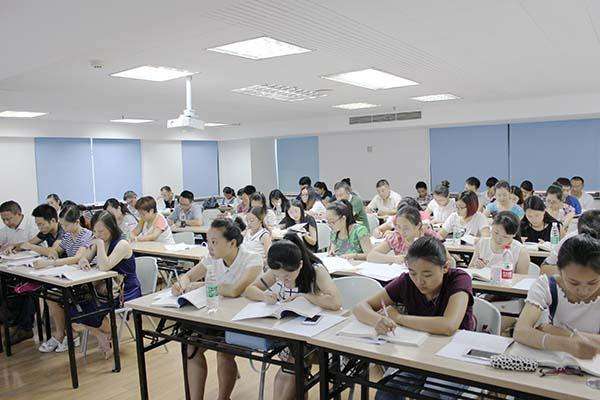 坚石教育加盟 坚石教育加盟