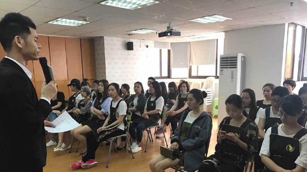 坚石教育加盟 坚石教育加盟