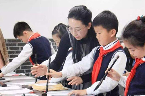 艺起绘少儿书法加盟