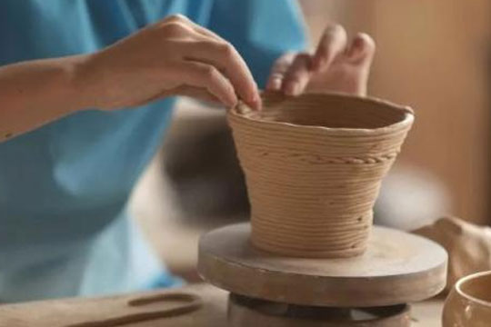 遇见泥手工陶艺加盟