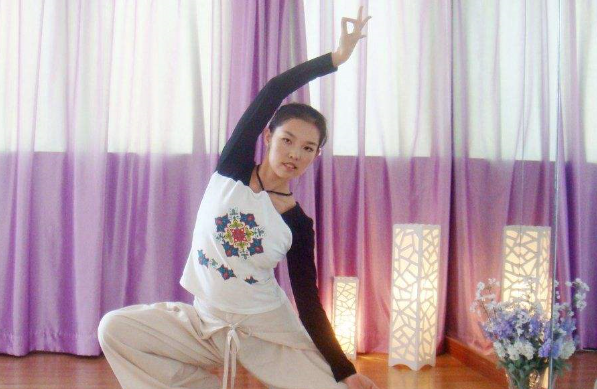 伊伶女子瑜伽加盟 伊伶女子瑜伽加盟