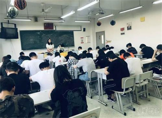 启程英语培训加盟