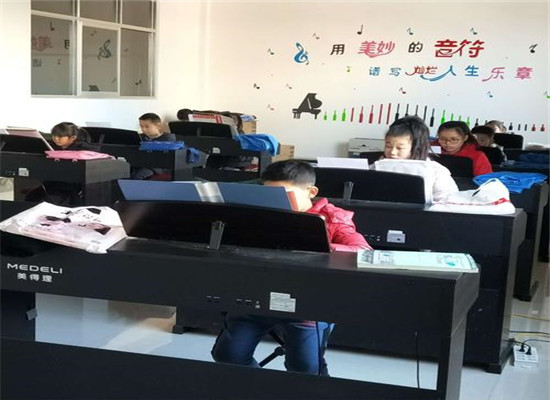 指尖畅想艺术培训加盟