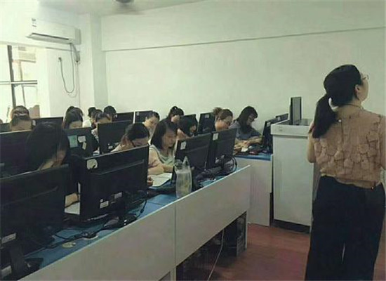 德安信会计培训加盟