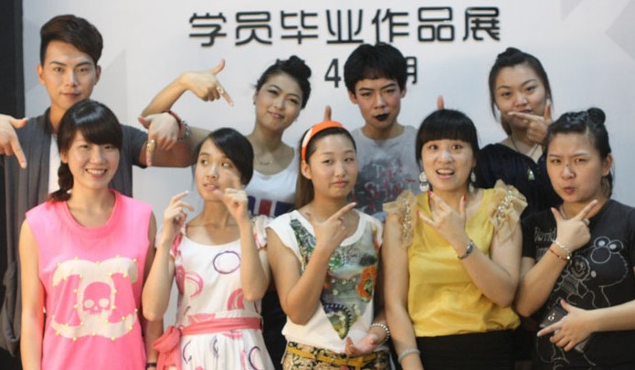 以勒化妆造型艺术培训加盟