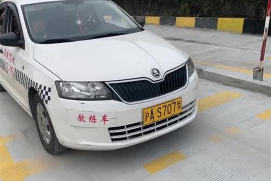 锦隆基地易驰驾校加盟