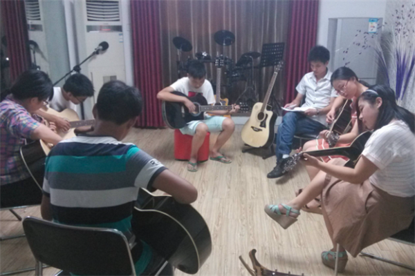 韵集吉他艺术加盟